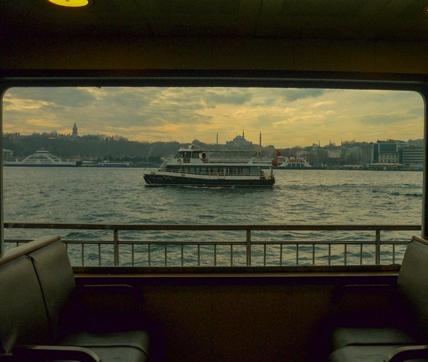 What are the Surprising Benefits of Exploring the UK via Cruise Tourism?